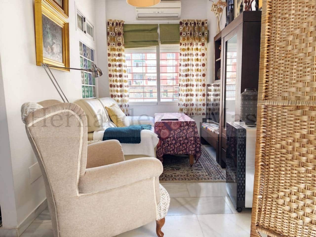 Piso de 2 habitaciones en Torremolinos en venta con garaje - 285.000 € (Ref: 9821863)