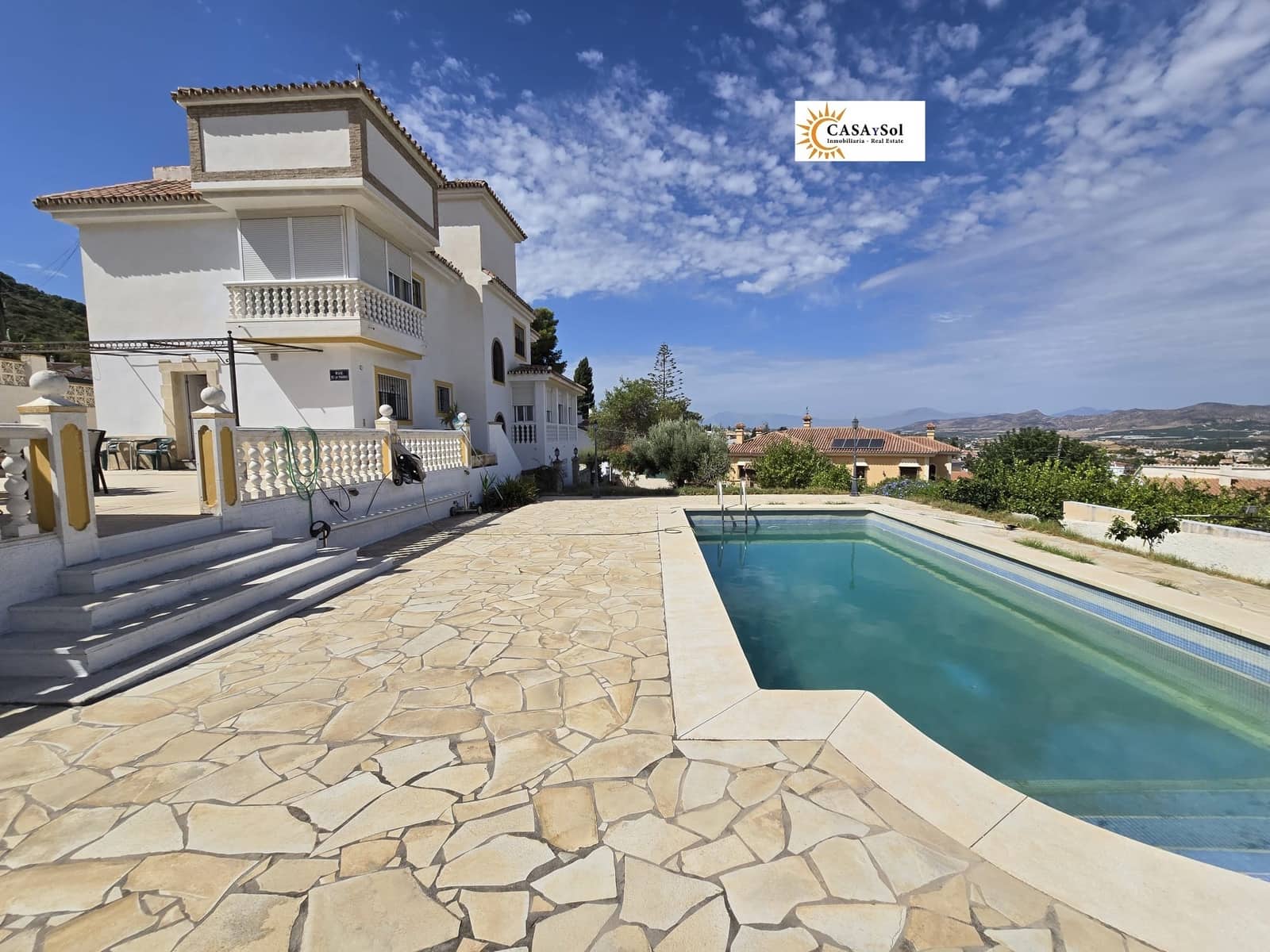 7 sovrum Hus till salu i Alhaurin de la Torre med pool garage - 879 000 € (Ref: 9274734)