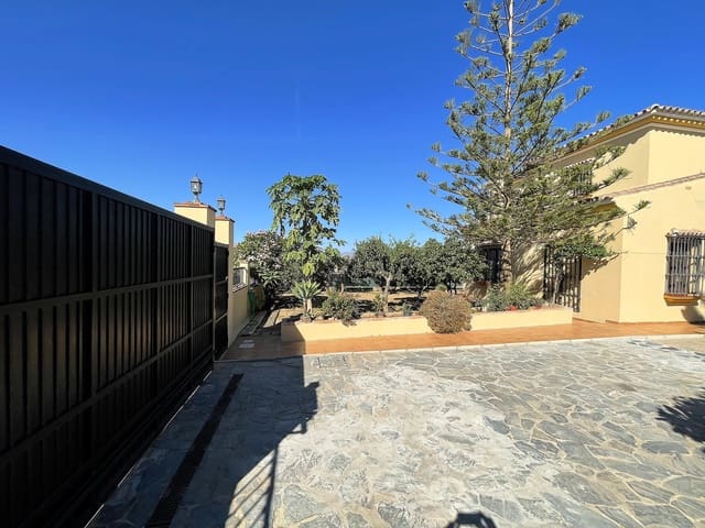 4 sovrum Hus till salu i Alhaurín de la Torre med pool garage - 580 000 € (Ref: 9274735)