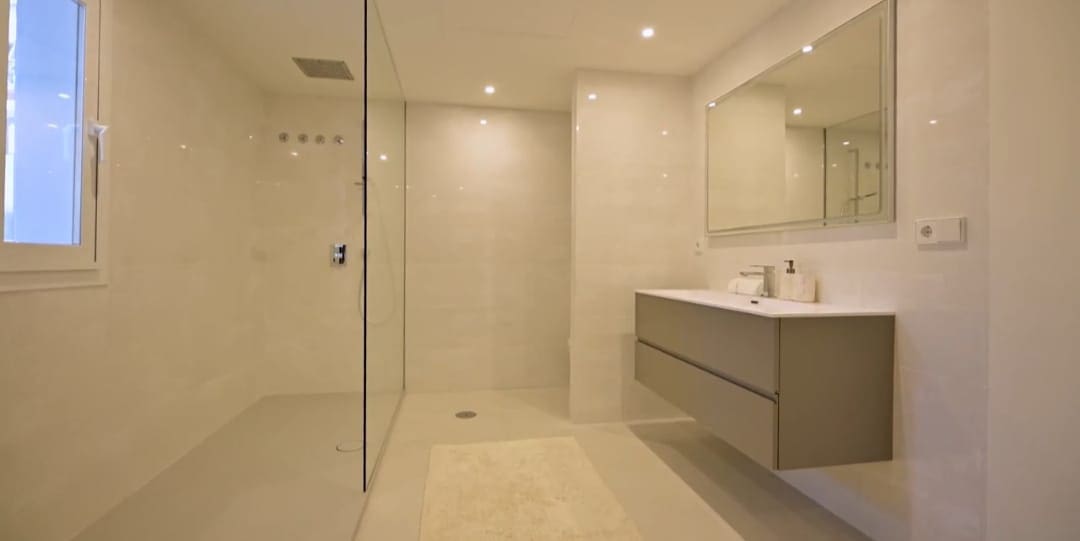 4 soverom Penthouse til salgs i Benalmadena med svømmebasseng garasje - € 1 975 000 (Ref: 9278373)