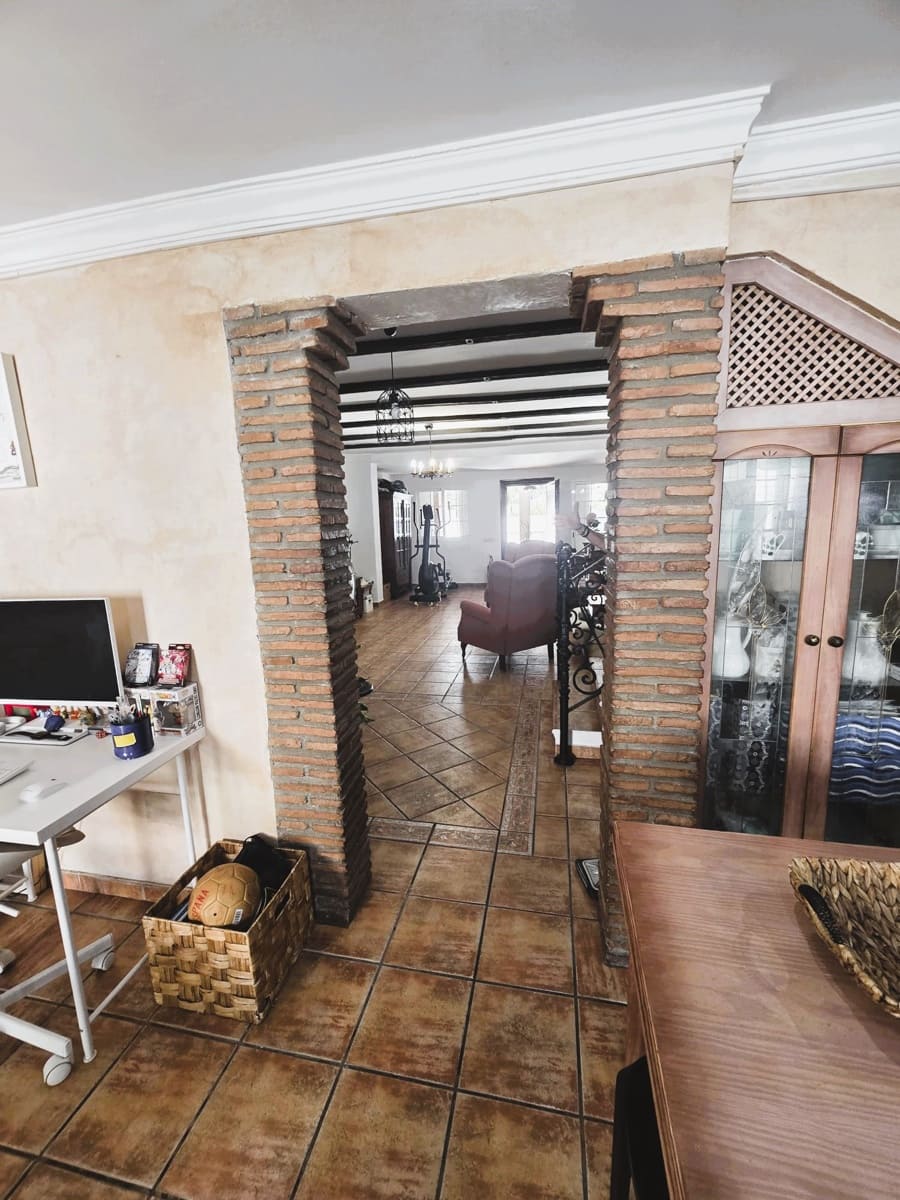 3 soveværelse Rækkehus til salg i Alhaurin de la Torre med swimmingpool garage - € 439.000 (Ref: 9278535)