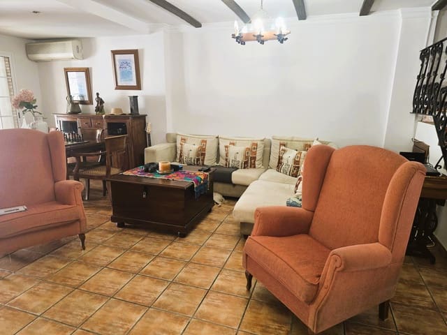 Adosado de 3 habitaciones en Alhaurín de la Torre en venta con piscina garaje - 439.000 € (Ref: 9278535)