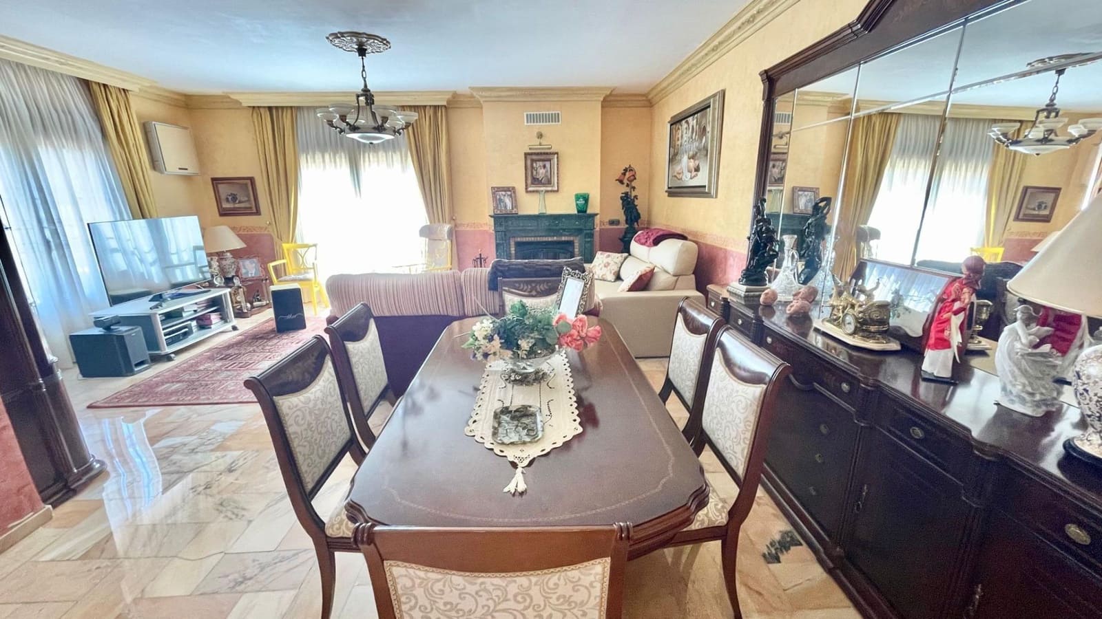 7 soveværelse Byhus til salg i Alhaurin de la Torre med swimmingpool garage - € 799.000 (Ref: 9278600)