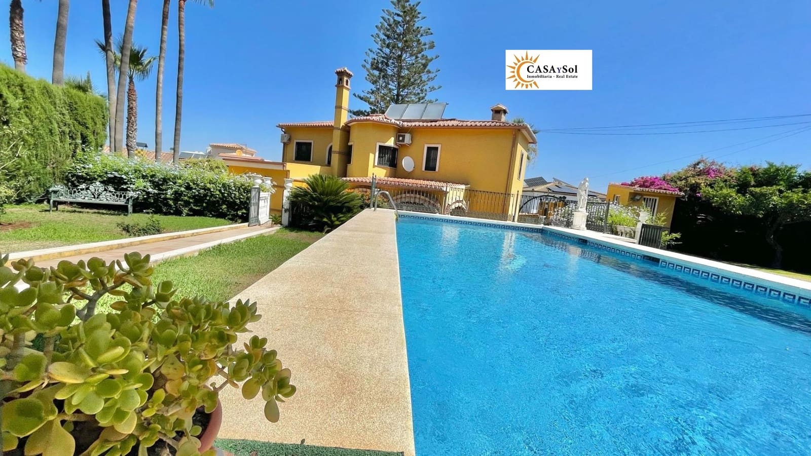 7 soveværelse Byhus til salg i Alhaurin de la Torre med swimmingpool garage - € 799.000 (Ref: 9278600)