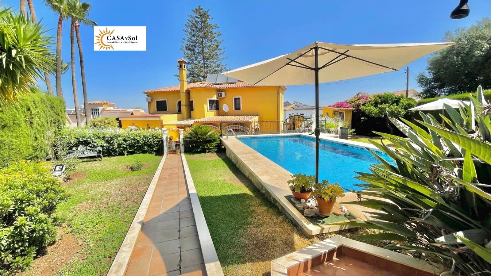 7 soveværelse Byhus til salg i Alhaurin de la Torre med swimmingpool garage - € 799.000 (Ref: 9278600)