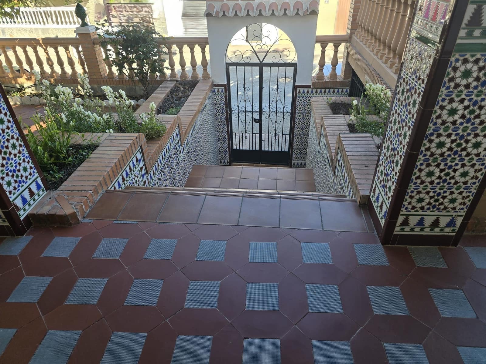 5 slaapkamer Huis te koop in Alhaurin de la Torre met zwembad garage - € 635.000 (Ref: 9282705)