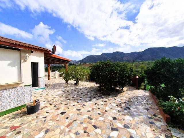 3 soveværelse Finca/Landehus til salg i Cártama med garage - € 335.000 (Ref: 9282725)