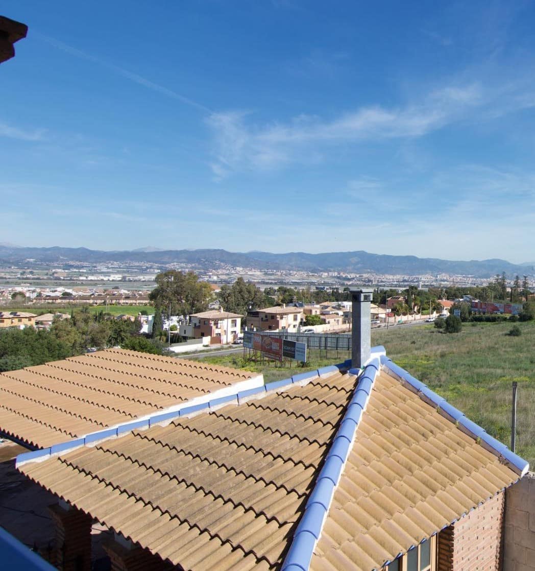 5 slaapkamer Villa te koop in Malaga stad met zwembad garage - € 700.000 (Ref: 9294732)