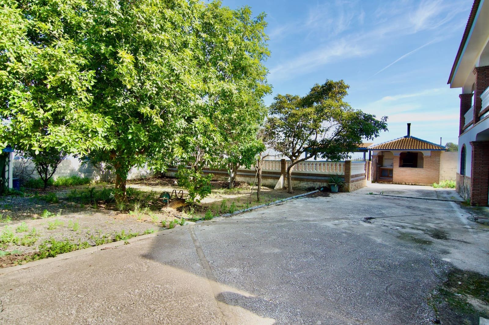 5 slaapkamer Villa te koop in Malaga stad met zwembad garage - € 700.000 (Ref: 9294732)