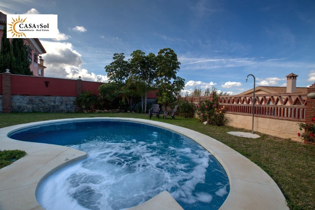 6 soveværelse Villa til salg i Alhaurin de la Torre med swimmingpool garage - € 985.000 (Ref: 9308986)