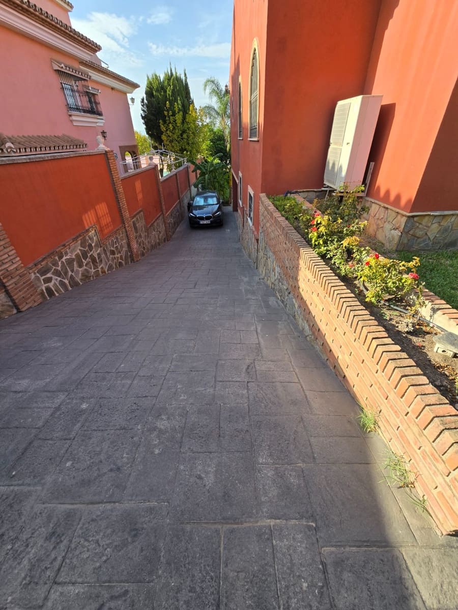 6 soveværelse Villa til salg i Alhaurin de la Torre med swimmingpool garage - € 985.000 (Ref: 9308986)