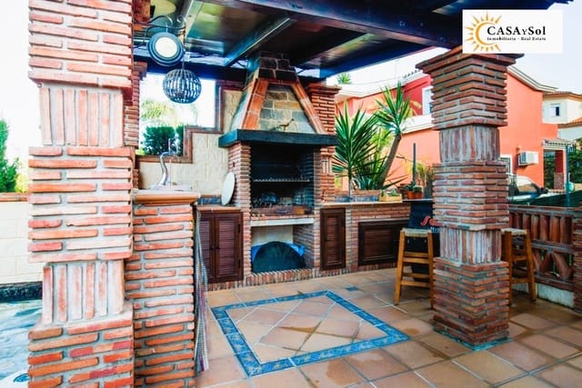 6 soveværelse Villa til salg i Alhaurín de la Torre med swimmingpool garage - € 985.000 (Ref: 9308986)