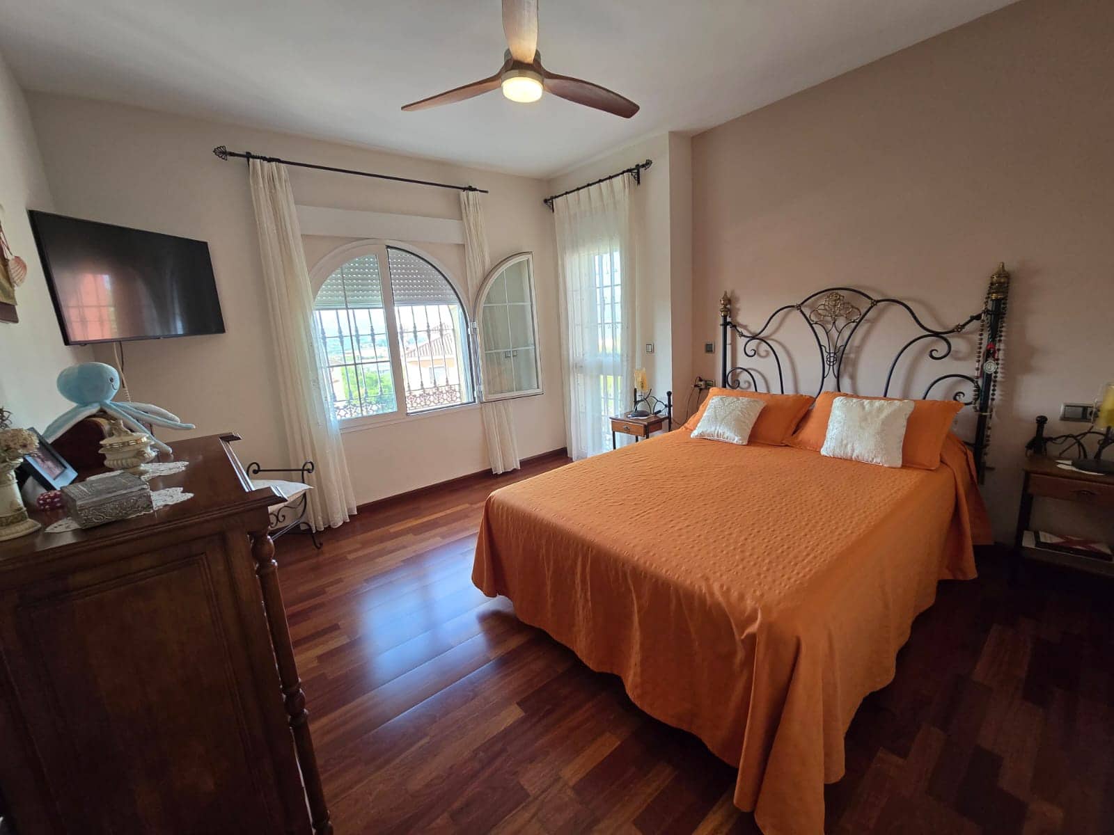 6 soveværelse Villa til salg i Alhaurin de la Torre med swimmingpool garage - € 985.000 (Ref: 9308986)