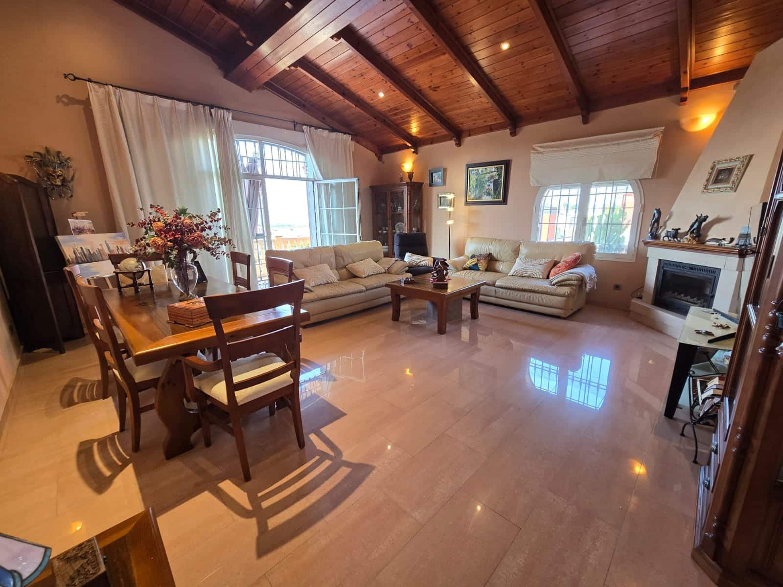 6 soveværelse Villa til salg i Alhaurin de la Torre med swimmingpool garage - € 985.000 (Ref: 9308986)