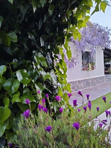 3 soverom Villa til salgs i Alhaurín de la Torre med svømmebasseng garasje - € 590 000 (Ref: 9309046)