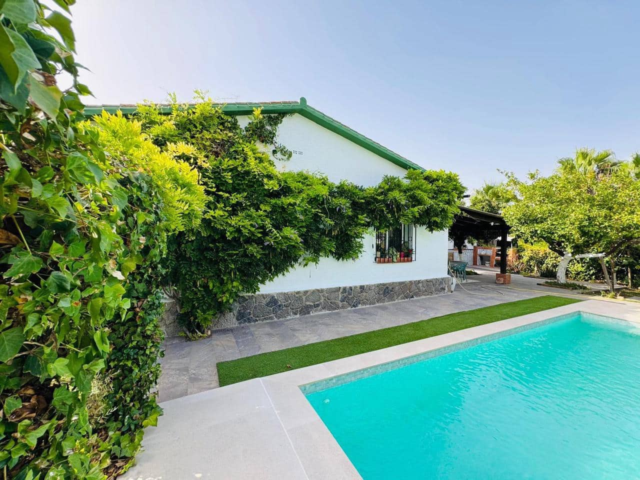 3 soveværelse Villa til salg i Alhaurin de la Torre med swimmingpool garage - € 590.000 (Ref: 9309046)