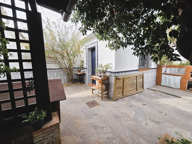 3 soverom Villa til salgs i Alhaurín de la Torre med svømmebasseng garasje - € 590 000 (Ref: 9309046)