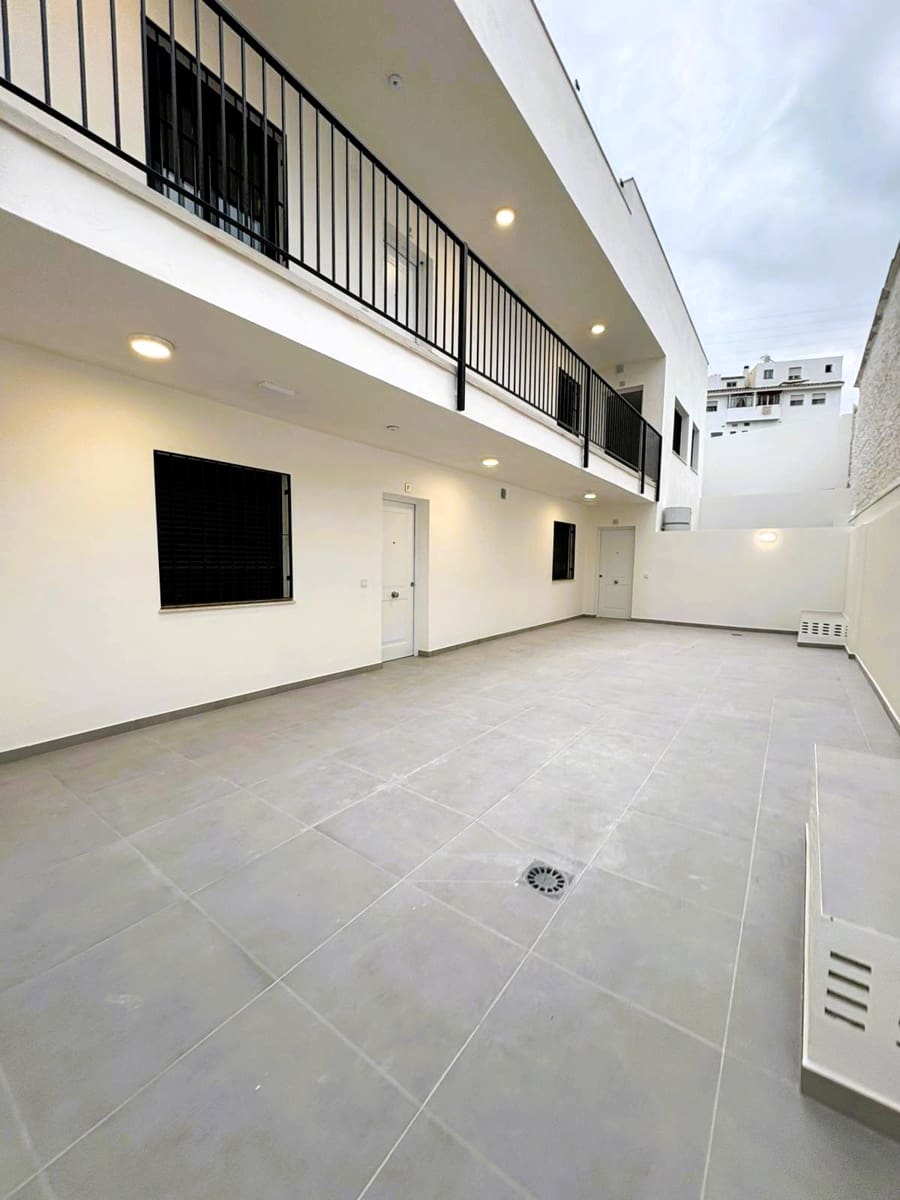 1 sypialnia Apartament na sprzedaż w Miasto Malaga z basenem garażem - 265 000 € (Ref: 9325605)