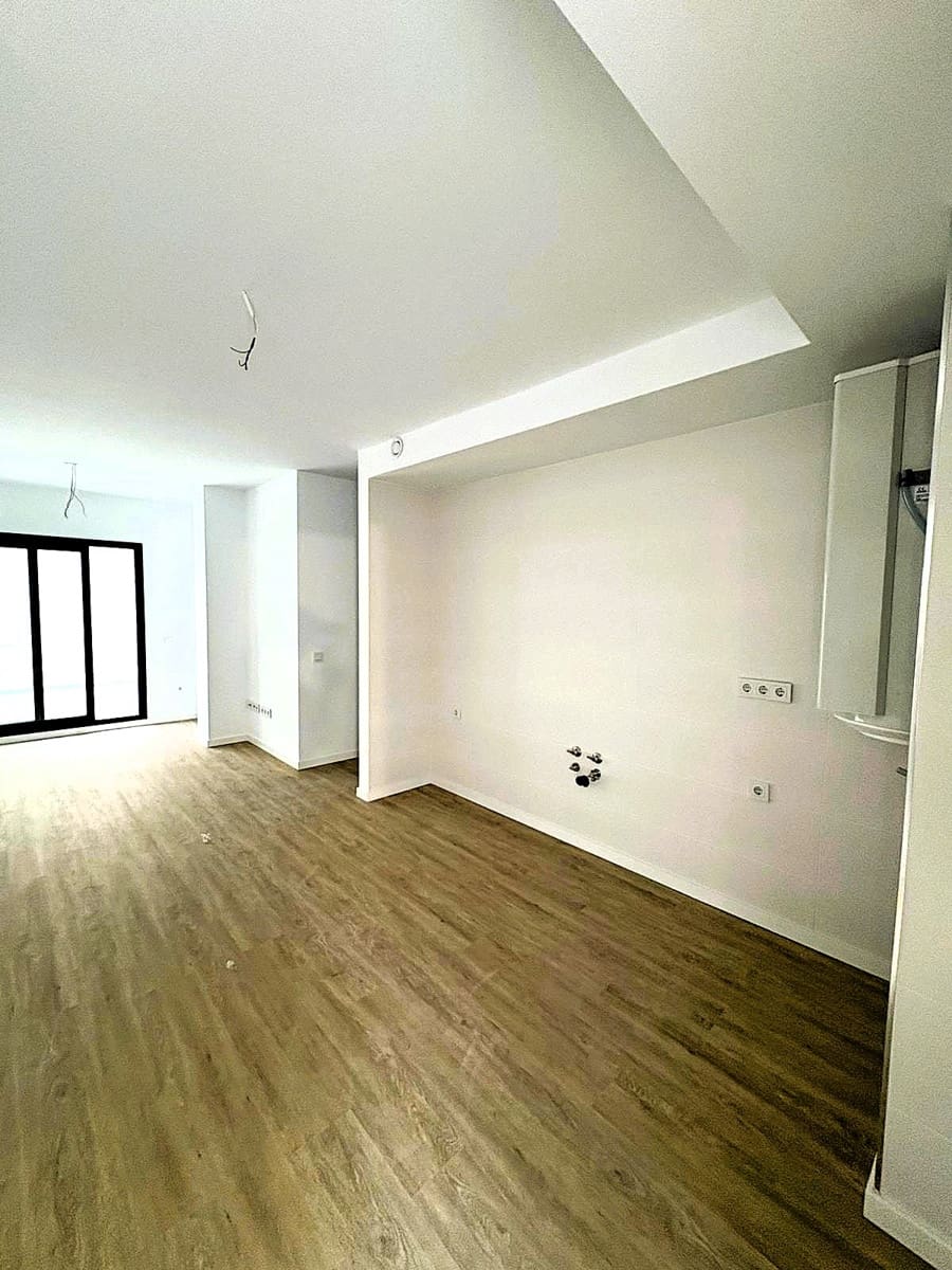 1 sypialnia Apartament na sprzedaż w Miasto Malaga z basenem garażem - 265 000 € (Ref: 9325605)