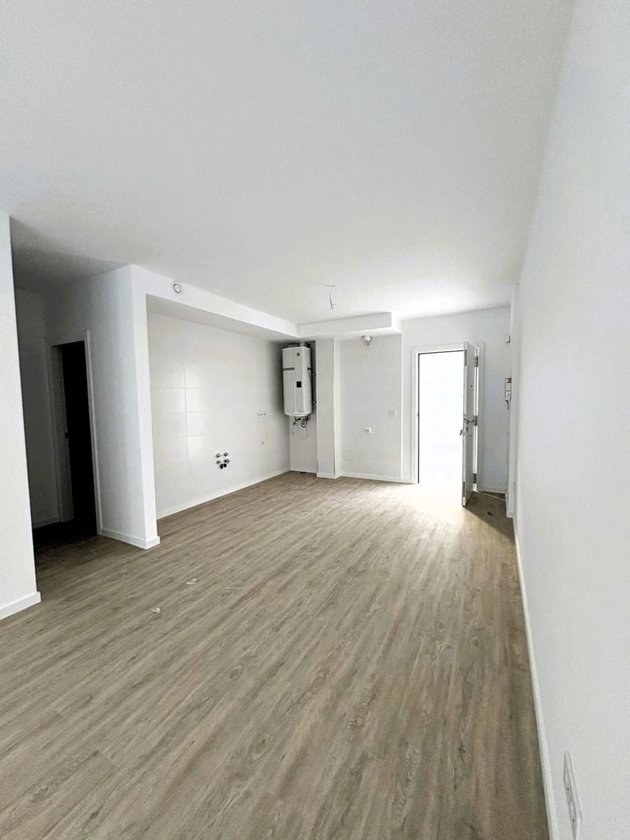 1 sypialnia Apartament na sprzedaż w Miasto Malaga z basenem garażem - 265 000 € (Ref: 9325605)