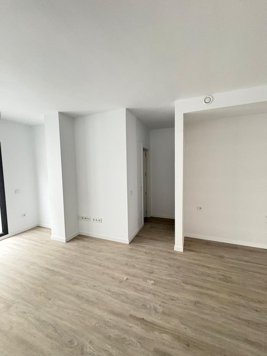 1 sypialnia Apartament na sprzedaż w Miasto Malaga z basenem garażem - 265 000 € (Ref: 9325605)