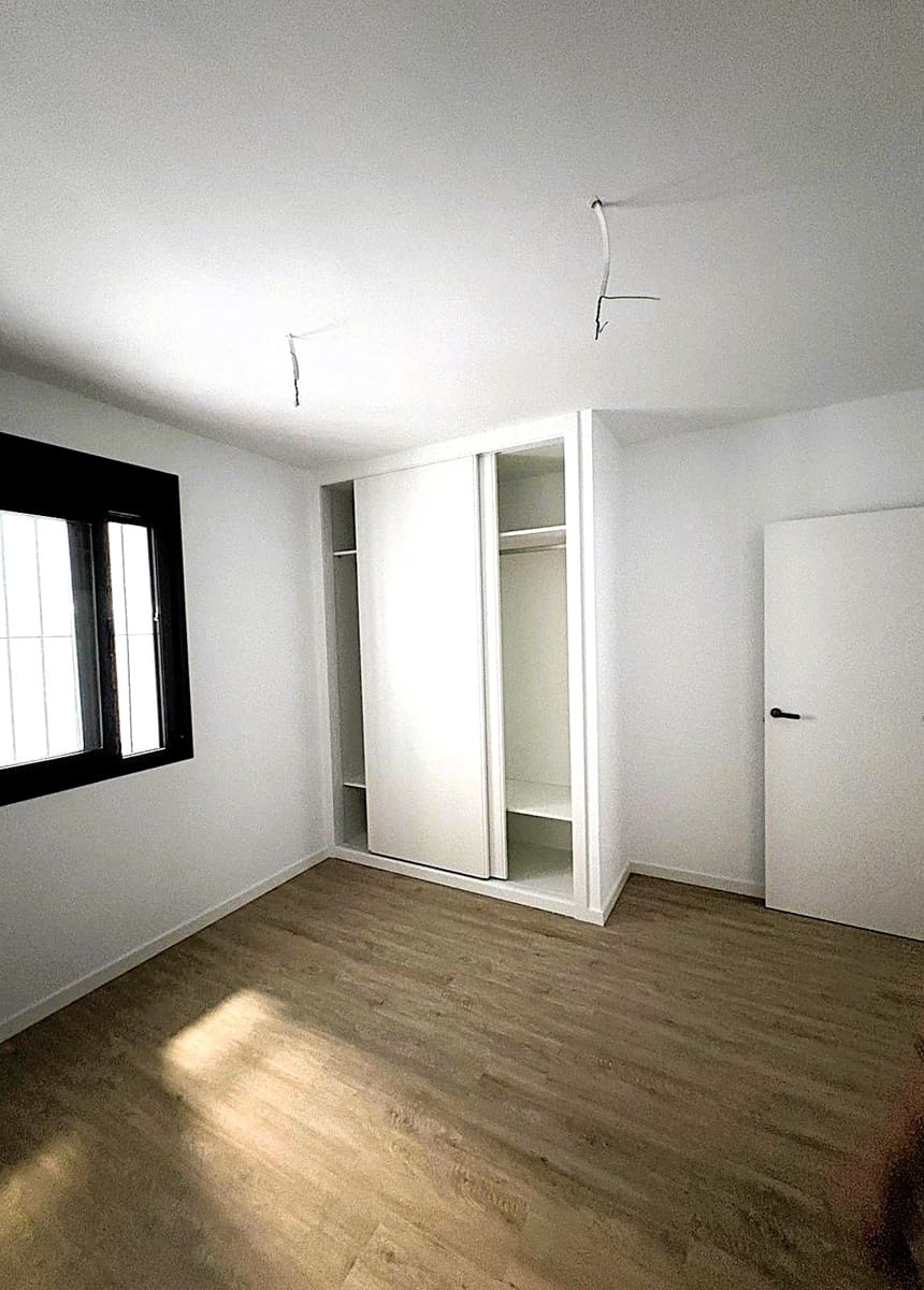 1 sypialnia Apartament na sprzedaż w Miasto Malaga z basenem garażem - 265 000 € (Ref: 9325605)