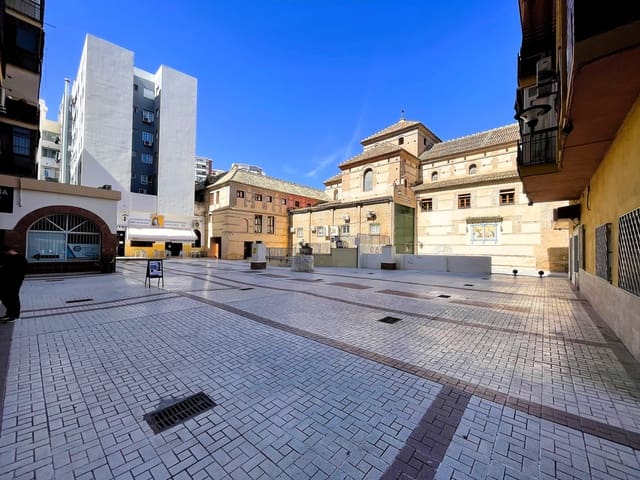 4 camera da letto Attico in vendita in Perchel Sur, Malaga città con garage - 629.000 € (Rif: 9327027)