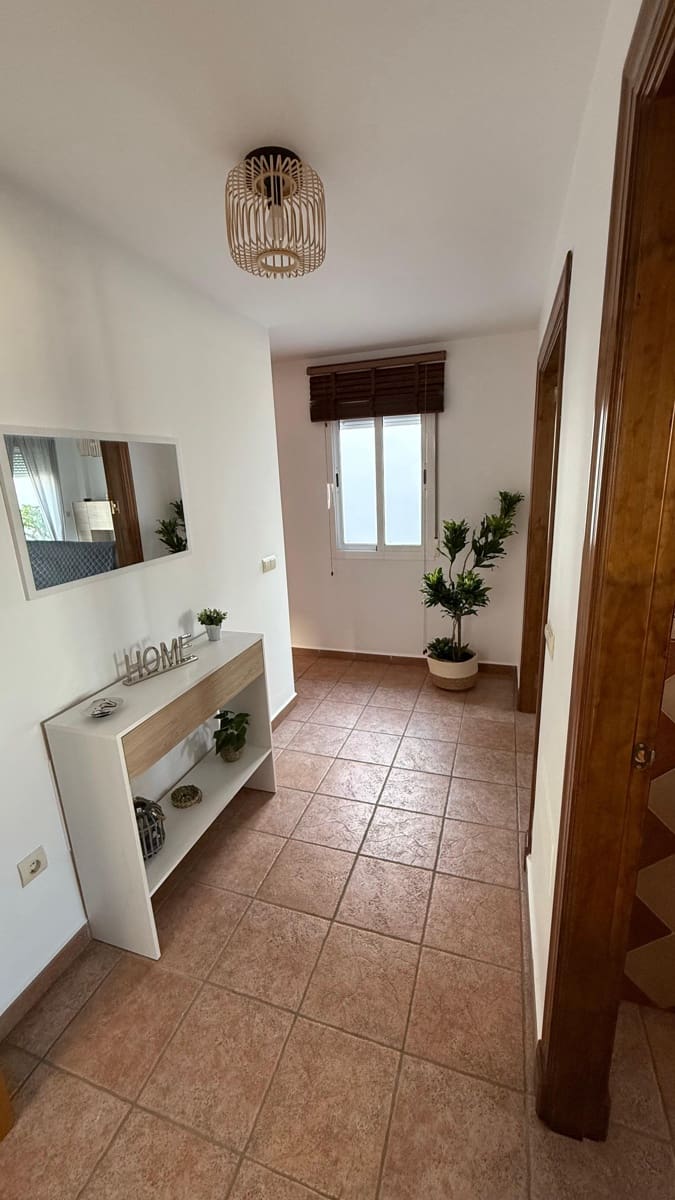 3 sypialnia Penthouse do wynajęcia w Alhaurin el Grande z garażem - 1 150 € (Ref: 9357453)