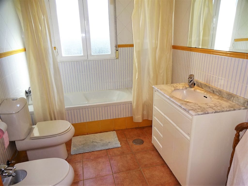 5 soveværelse Villa til salg i Cullar Vega med swimmingpool garage - € 535.000 (Ref: 6160184)