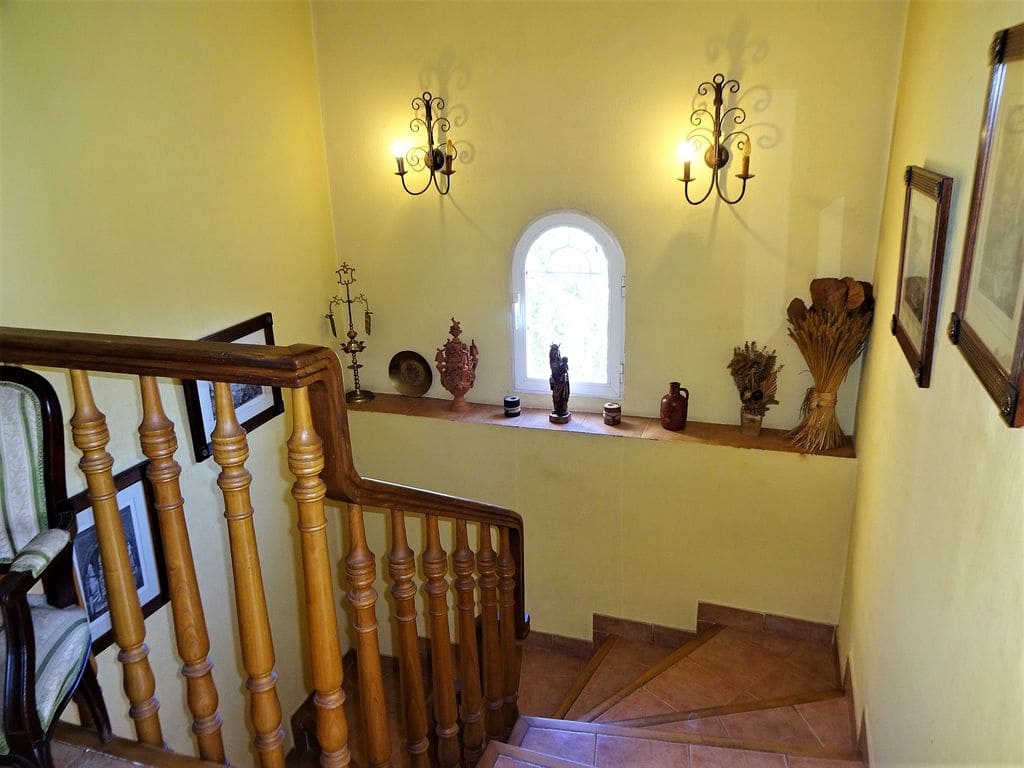 5 soveværelse Villa til salg i Cullar Vega med swimmingpool garage - € 535.000 (Ref: 6160184)