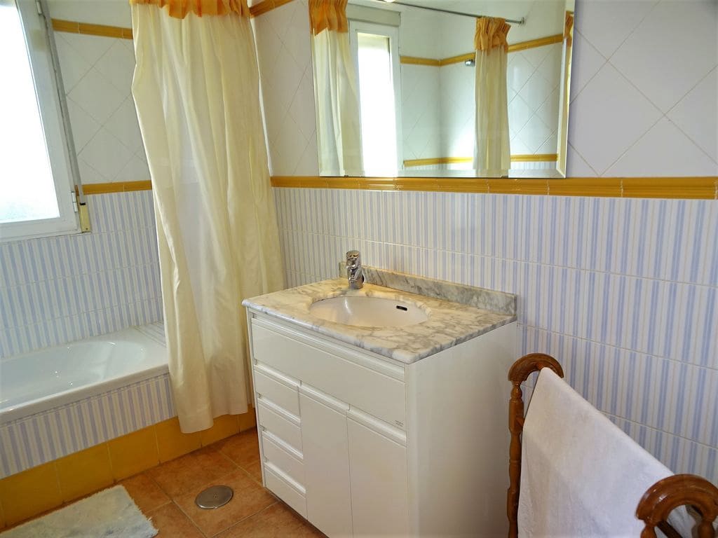 5 soveværelse Villa til salg i Cullar Vega med swimmingpool garage - € 535.000 (Ref: 6160184)