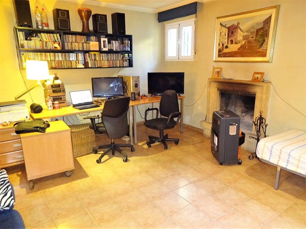 5 soveværelse Villa til salg i Cullar Vega med swimmingpool garage - € 535.000 (Ref: 6160184)