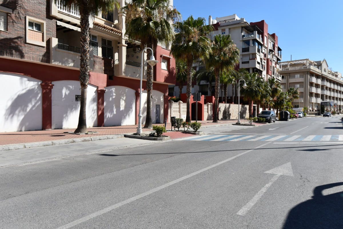 Erhverv til salg i Motril - € 160.000 (Ref: 6720618)