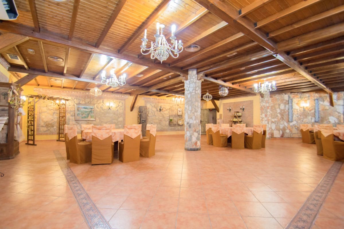 12 soveværelse Guesthouse/B & B til salg i Pinos Genil med garage - € 1.200.000 (Ref: 6720621)