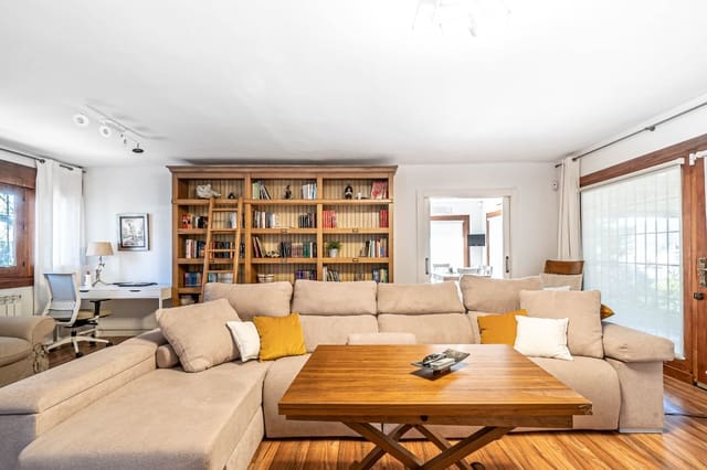 5 soveværelse Villa til salg i Albolote med swimmingpool garage - € 950.000 (Ref: 6720628)