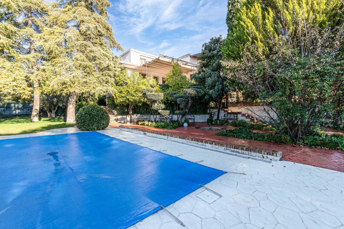 5 soverom Villa til salgs i Albolote med svømmebasseng garasje - € 950 000 (Ref: 6720628)