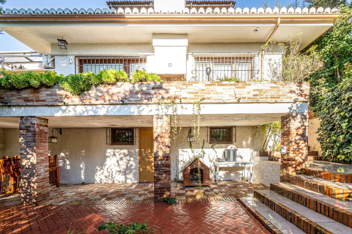 5 soverom Villa til salgs i Albolote med svømmebasseng garasje - € 950 000 (Ref: 6720628)