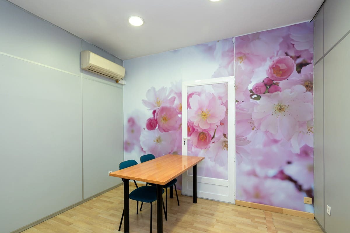 Commercial for sale in Granada city - € 210,000 (Ref: 6720630)