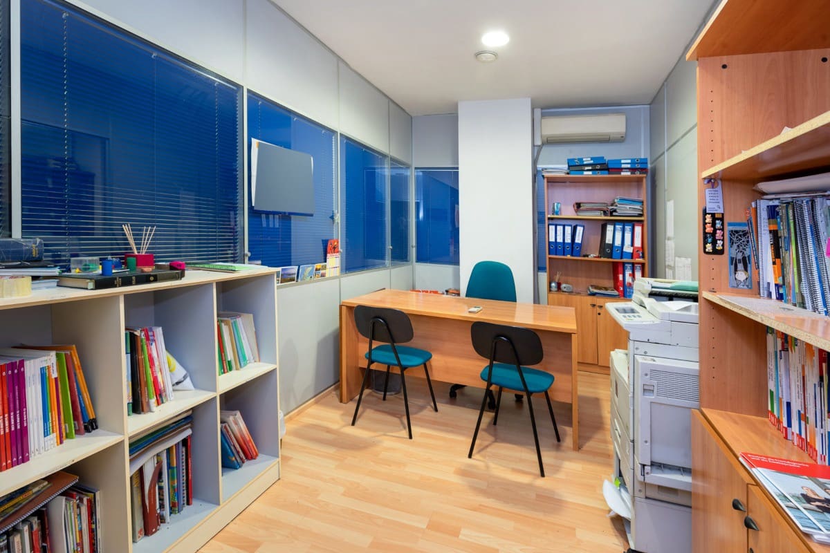 Commercial for sale in Granada city - € 210,000 (Ref: 6720630)