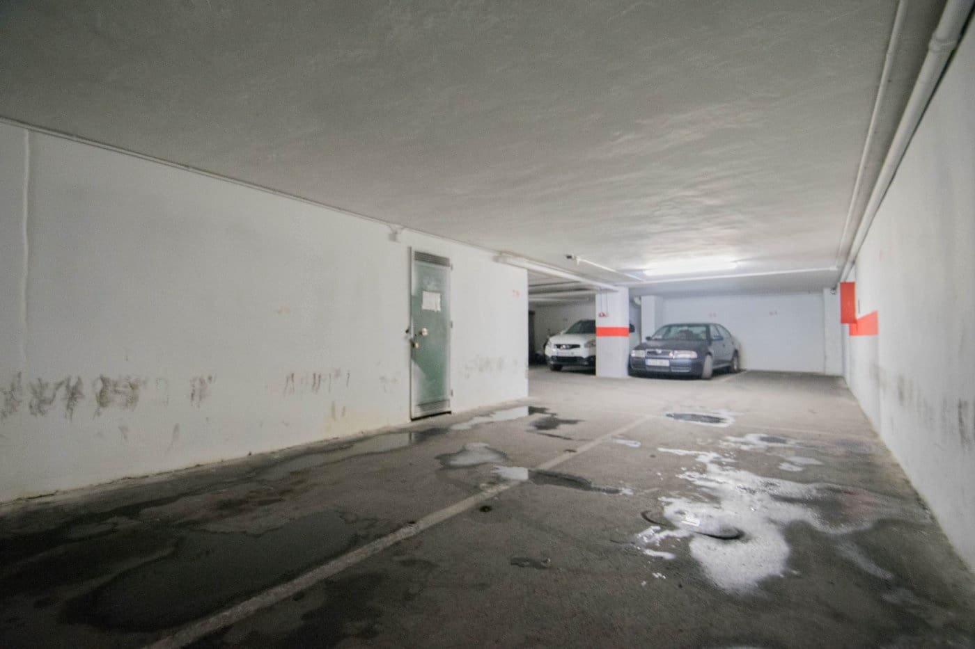 Garasje til salgs i Granada by - € 37 000 (Ref: 6720674)