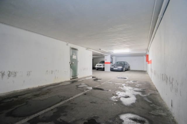 Garasje til salgs i Centro, Granada by - € 37 000 (Ref: 6720674)
