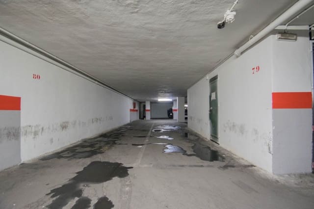 Garasje til salgs i Centro, Granada by - € 37 000 (Ref: 6720674)