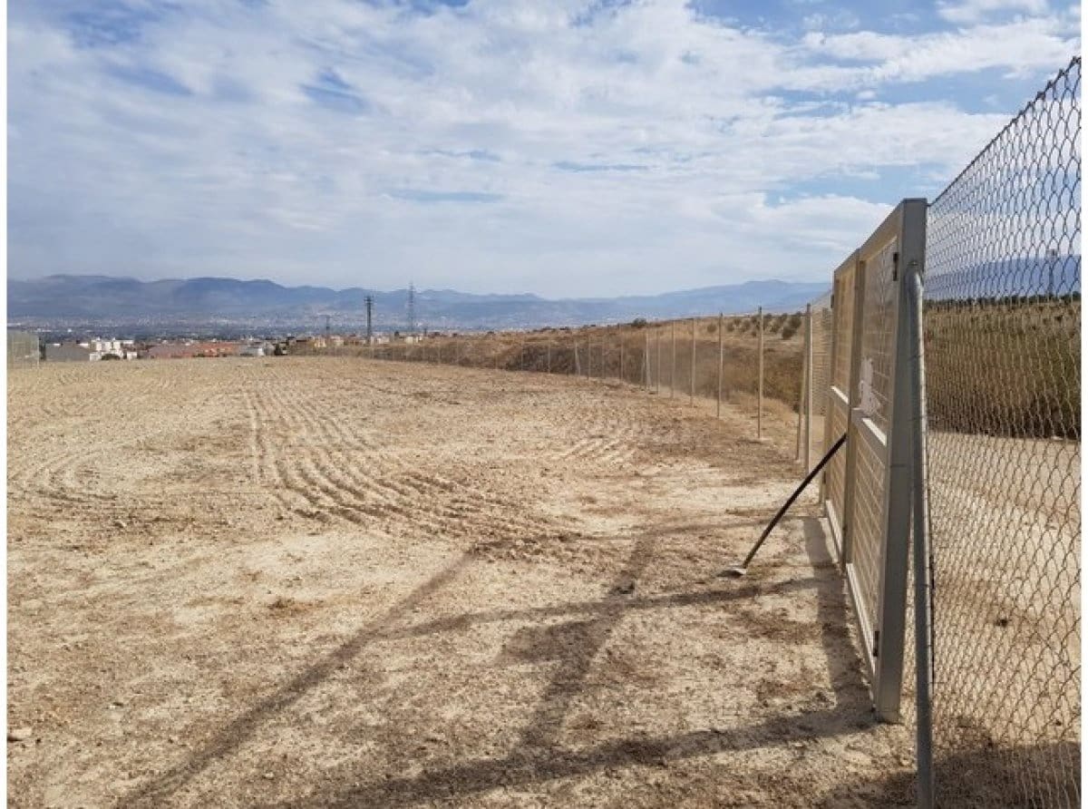 Grunde uden byggetilladelser til salg i Las Gabias - € 90.000 (Ref: 6720787)