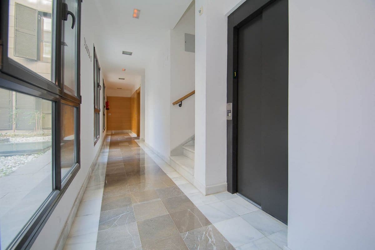 1 soveværelse Lejlighed til salg i Granada by med garage - € 335.000 (Ref: 6720951)