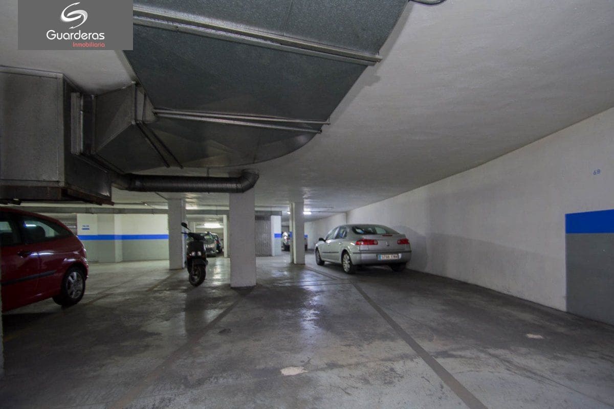 Garaje en Granada ciudad en venta - 35.000 € (Ref: 6742300)