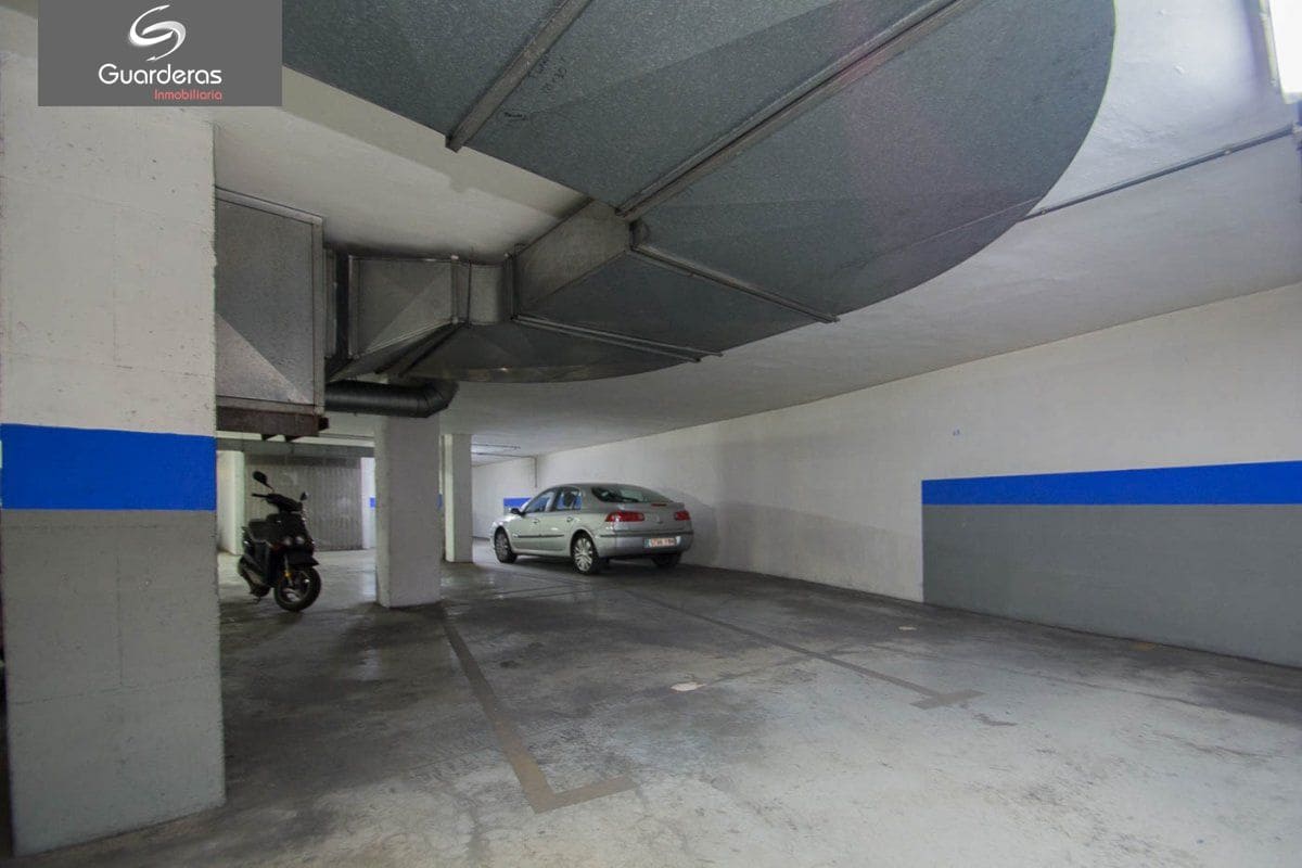 Garaje en Granada ciudad en venta - 35.000 € (Ref: 6742300)