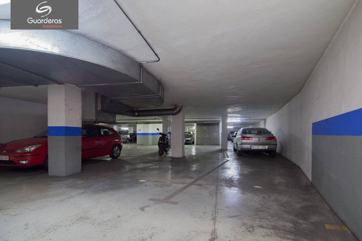 Garaje en Granada ciudad en venta - 35.000 € (Ref: 6742300)