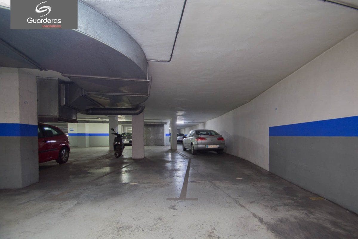 Garaje en Granada ciudad en venta - 35.000 € (Ref: 6742300)