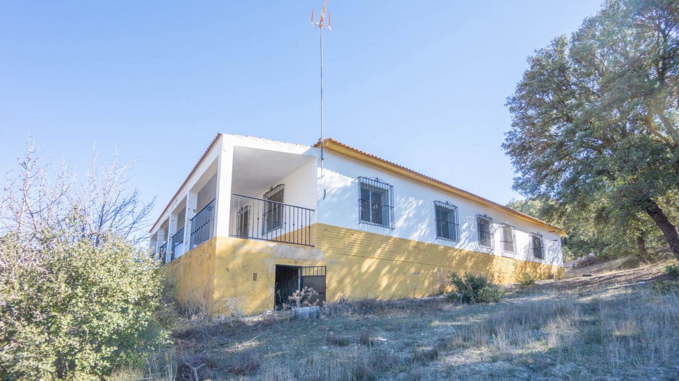 3 bedroom Finca/Country House for sale in Iznalloz - € 220,000 (Ref: 6744465)