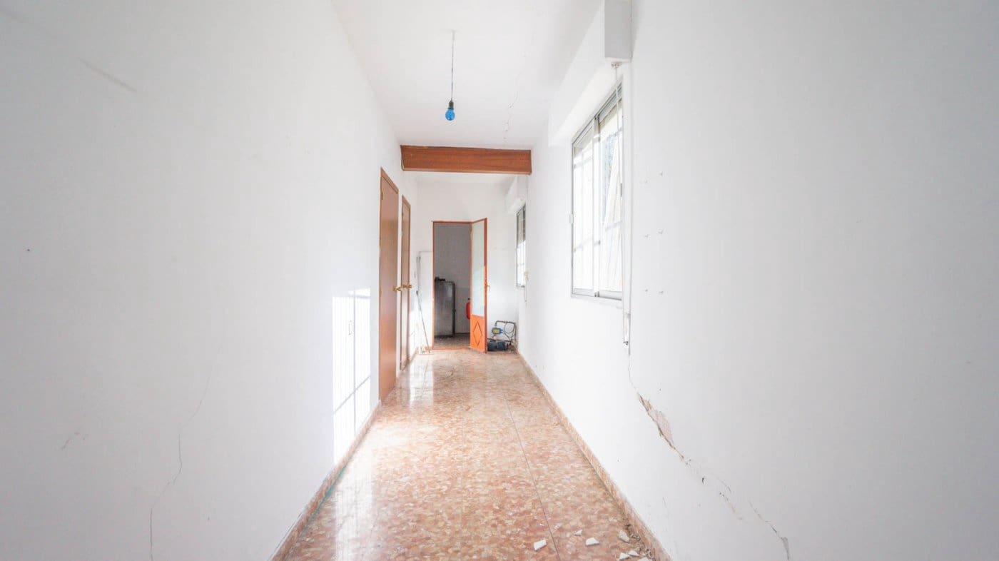 3 bedroom Finca/Country House for sale in Iznalloz - € 220,000 (Ref: 6744465)